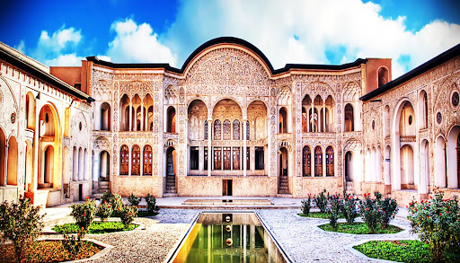 تور گلابگیری کاشان آبشارنیاسر کپی